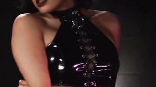 Wet dreams of a biker hottie - Jessica Fox