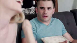 Spoiled Sis: Hot Scavenger Hunt Emma Starletto - pornhd