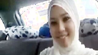 Arab stepsis Showed Me Her Tits